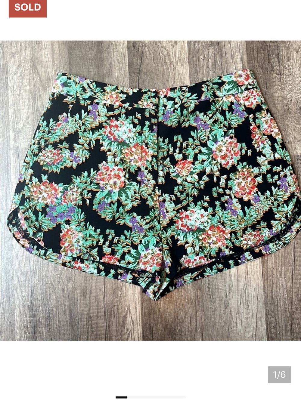 Topshop Shorts Floral Black and White size 4